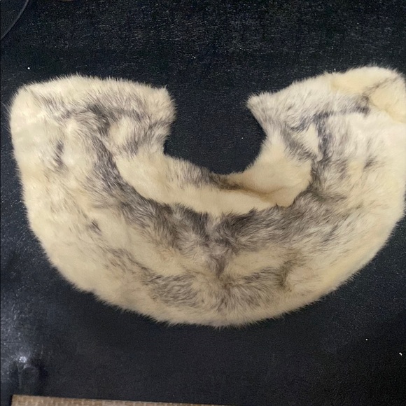Vintage Accessories - Vintage Faux Fur Collar